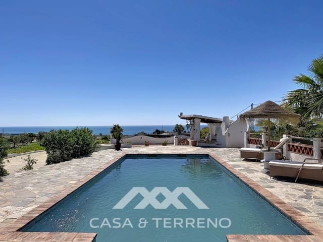 4 sypialnia Willa na sprzedaż w Almayate, Vélez-Málaga z basenem - 860 000 € (Ref: 9794509)