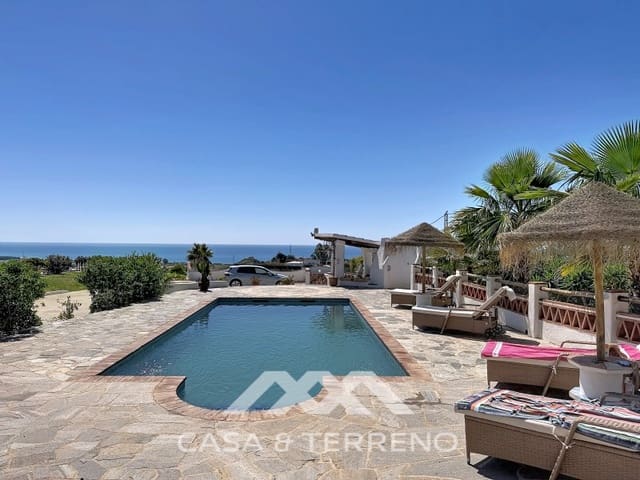 4 Zimmer Villa zu verkaufen in Almayate, Vélez-Málaga mit Pool - 860.000 € (Ref: 9794509)