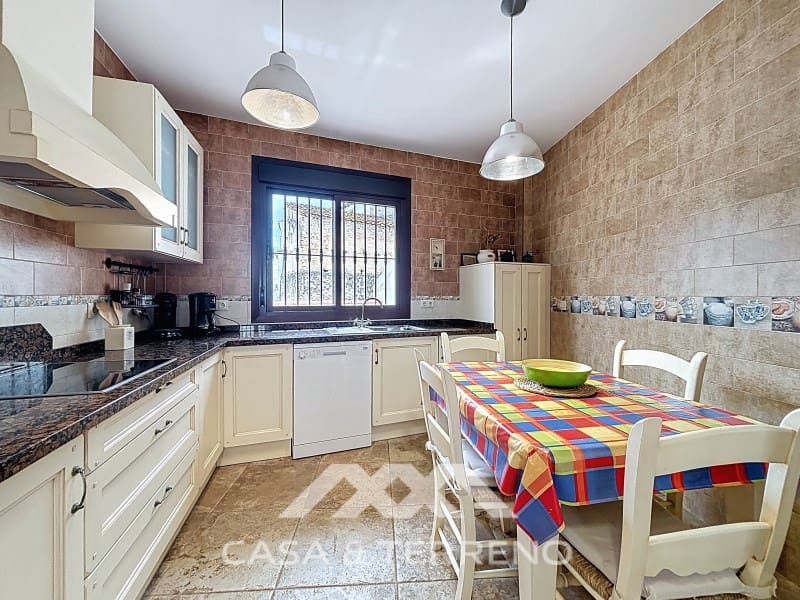 3 Zimmer Doppelhaus zu verkaufen in Salares - 212.100 € (Ref: 9799154)