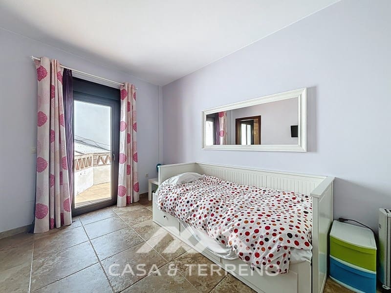 3 Zimmer Doppelhaus zu verkaufen in Salares - 212.100 € (Ref: 9799154)