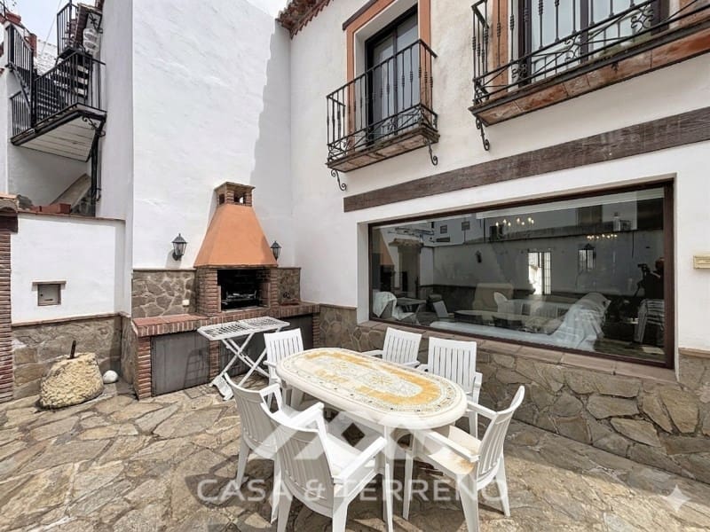 3 Zimmer Doppelhaus zu verkaufen in Salares - 212.100 € (Ref: 9799154)