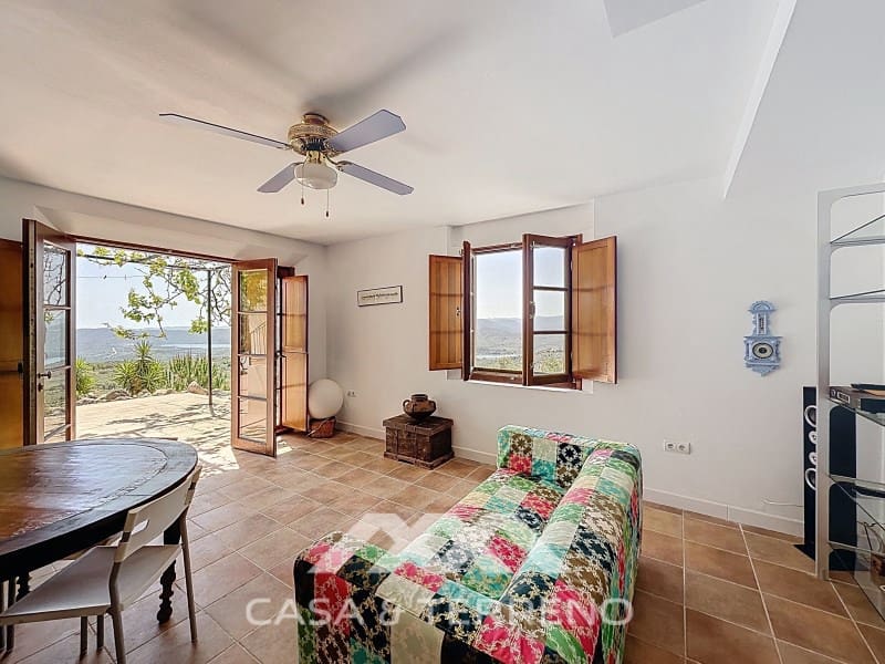 8 Zimmer Villa zu verkaufen in Alcaucin mit Pool - 1.395.000 € (Ref: 9801296)