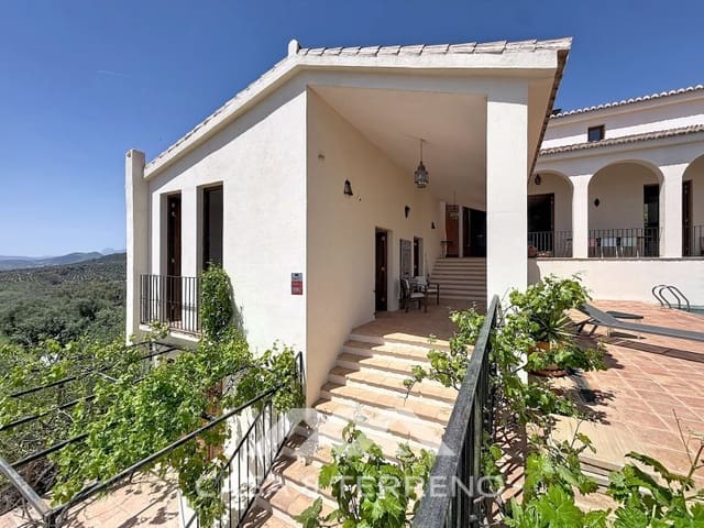 8 Zimmer Villa zu verkaufen in Alcaucín mit Pool - 1.395.000 € (Ref: 9801296)