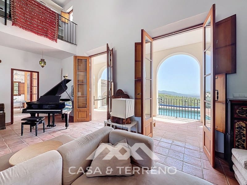 8 Zimmer Villa zu verkaufen in Alcaucin mit Pool - 1.395.000 € (Ref: 9801296)