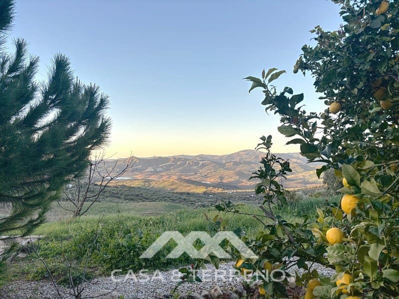 8 Zimmer Villa zu verkaufen in Alcaucin mit Pool - 1.395.000 € (Ref: 9801296)