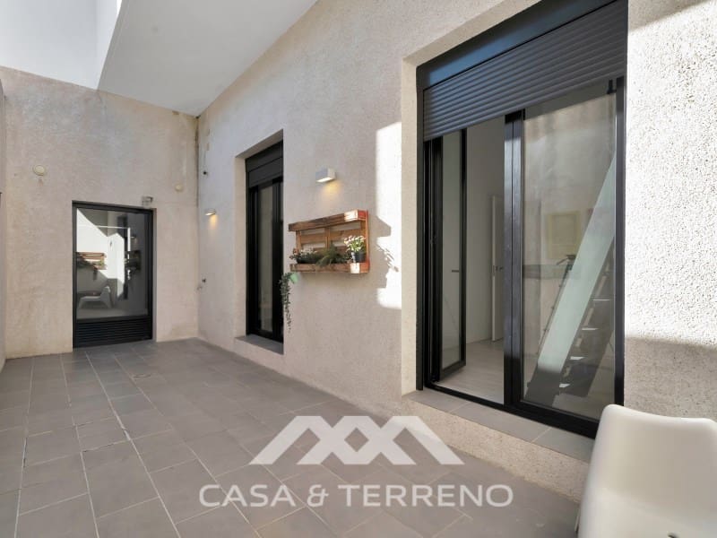 6 bedroom Villa for sale in Malaga city with pool - € 1,870,000 (Ref: 9813295)