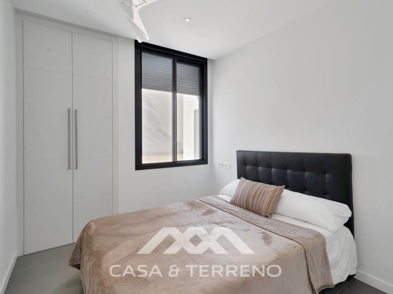 6 bedroom Villa for sale in Malaga city with pool - € 1,870,000 (Ref: 9813295)