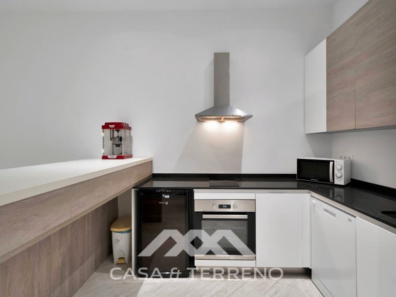 6 bedroom Villa for sale in Malaga city with pool - € 1,870,000 (Ref: 9813295)