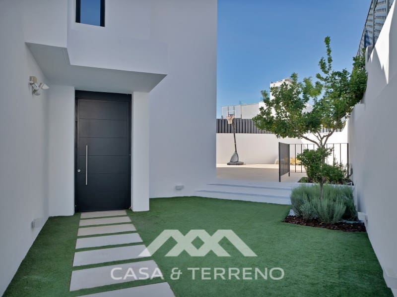 6 bedroom Villa for sale in Malaga city with pool - € 1,870,000 (Ref: 9813295)