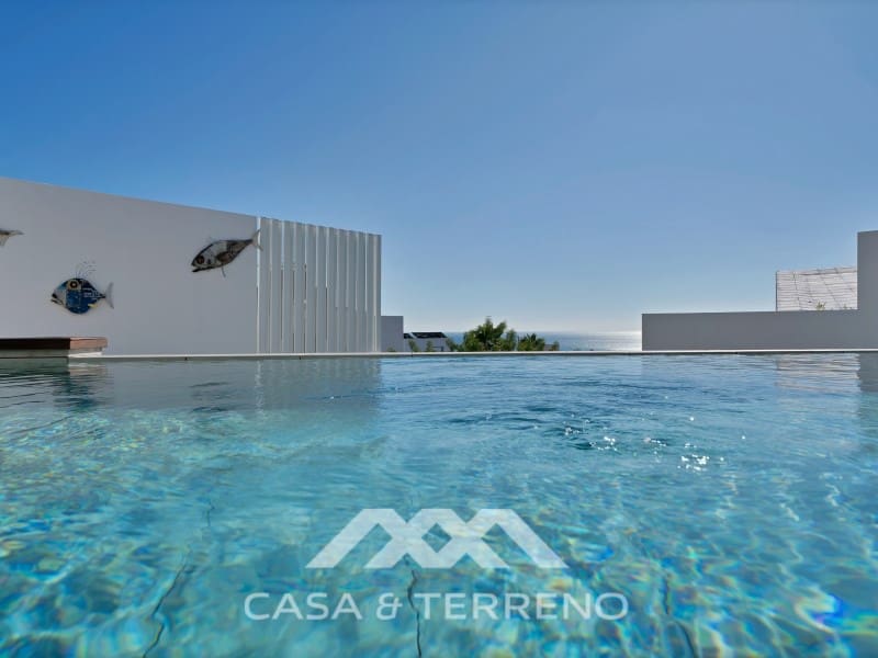 6 bedroom Villa for sale in Malaga city with pool - € 1,870,000 (Ref: 9813295)