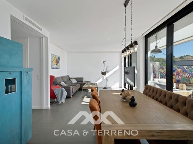 6 bedroom Villa for sale in Hacienda Paredes, Málaga city with pool - € 1,870,000 (Ref: 9813295)