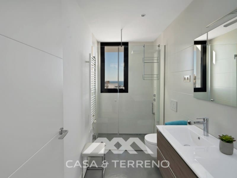 6 bedroom Villa for sale in Malaga city with pool - € 1,870,000 (Ref: 9813295)