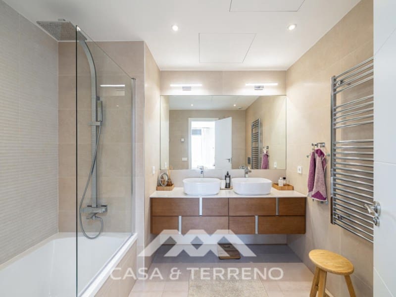 2 Zimmer Penthouse zu verkaufen in Benahavis mit Pool - 750.000 € (Ref: 9813296)