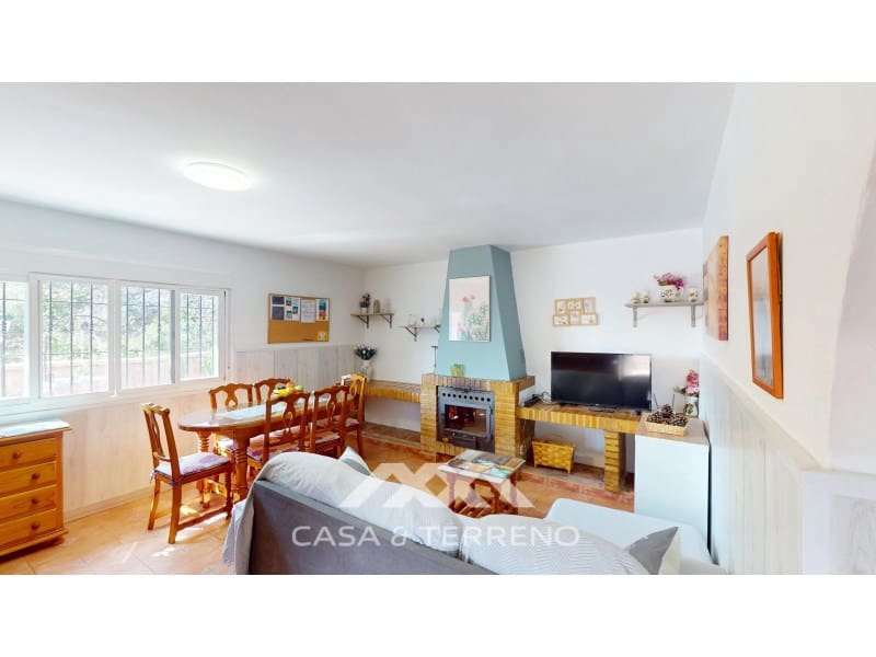 3 soveværelse Villa til salg i Sayalonga med swimmingpool - € 365.000 (Ref: 9820336)