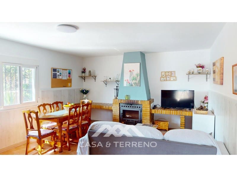 3 soveværelse Villa til salg i Sayalonga med swimmingpool - € 365.000 (Ref: 9820336)