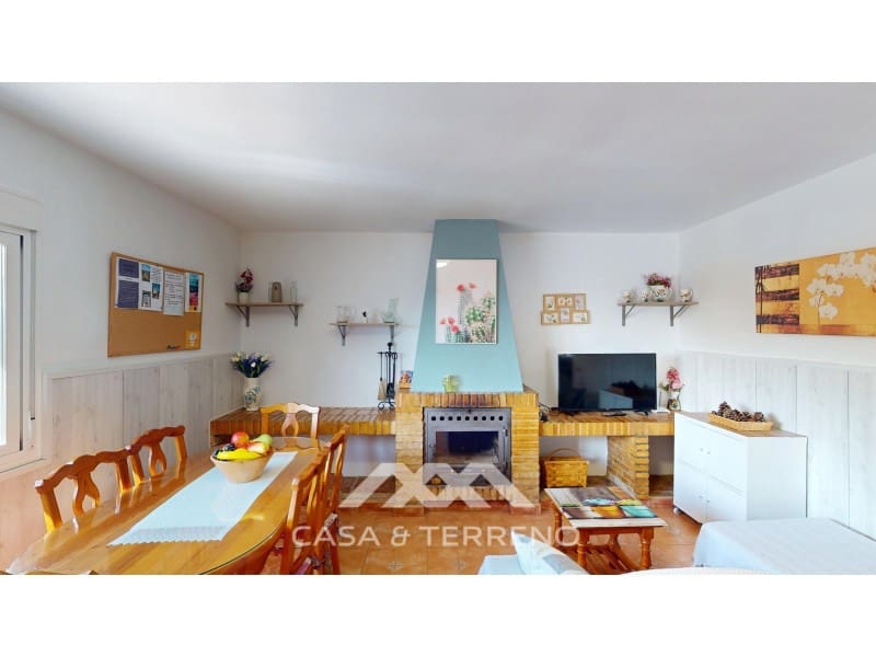 3 soveværelse Villa til salg i Sayalonga med swimmingpool - € 365.000 (Ref: 9820336)
