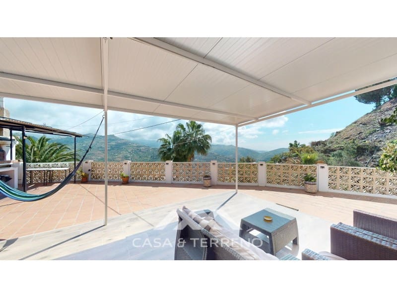 3 soveværelse Villa til salg i Sayalonga med swimmingpool - € 365.000 (Ref: 9820336)