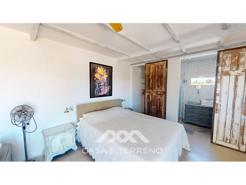 2 bedroom Villa for sale in Almayate with pool - € 598,000 (Ref: 9846157)