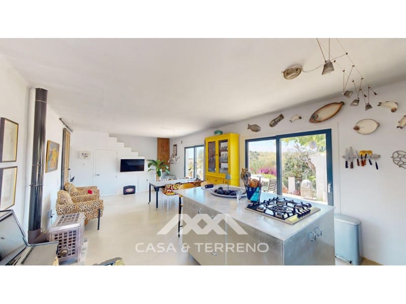 2 bedroom Villa for sale in Almayate with pool - € 598,000 (Ref: 9846157)