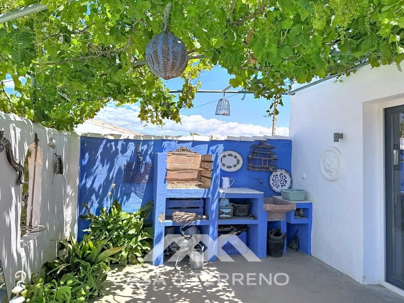2 bedroom Villa for sale in Almayate with pool - € 598,000 (Ref: 9846157)