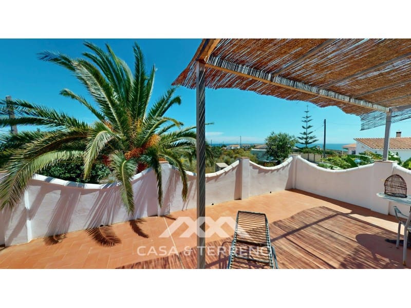 2 bedroom Villa for sale in Almayate with pool - € 598,000 (Ref: 9846157)