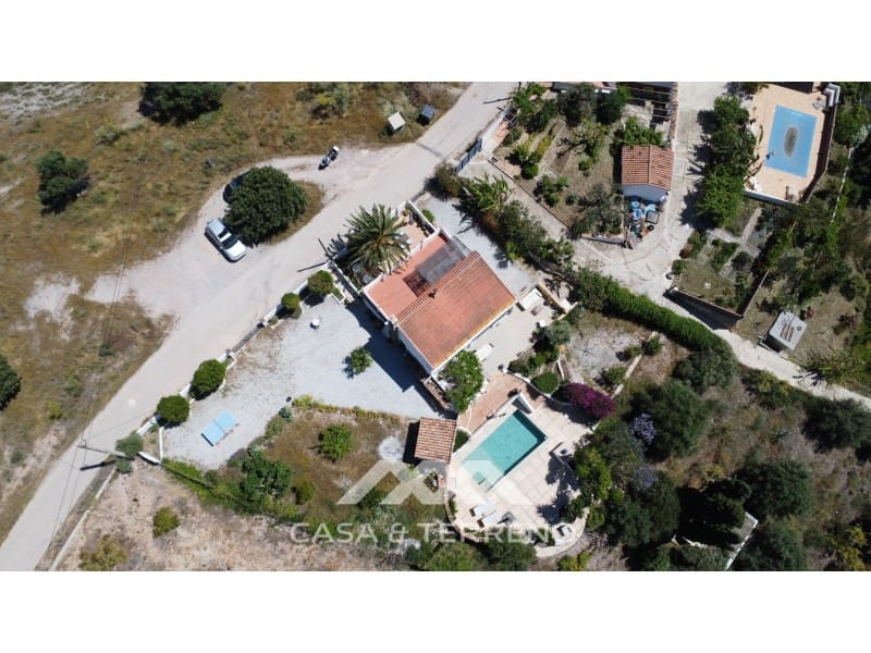 2 bedroom Villa for sale in Almayate with pool - € 598,000 (Ref: 9846157)