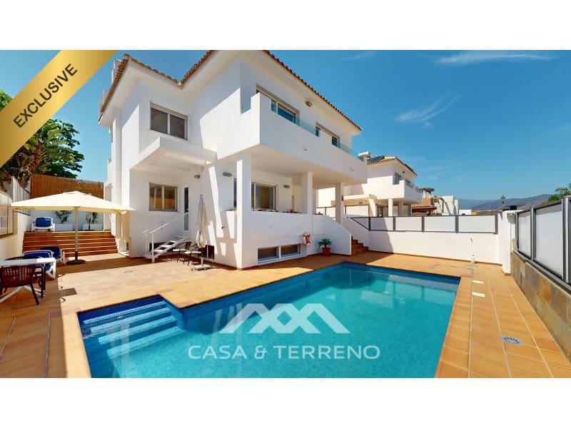 5 soverom Villa til salgs i Torre del Mar med svømmebasseng garasje - € 745 000 (Ref: 9873206)