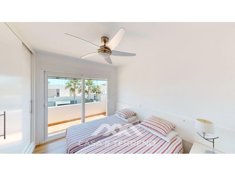 5 soverom Villa til salgs i Torre del Mar med svømmebasseng garasje - € 745 000 (Ref: 9873206)