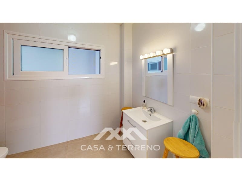 5 soverom Villa til salgs i Torre del Mar med svømmebasseng garasje - € 745 000 (Ref: 9873206)