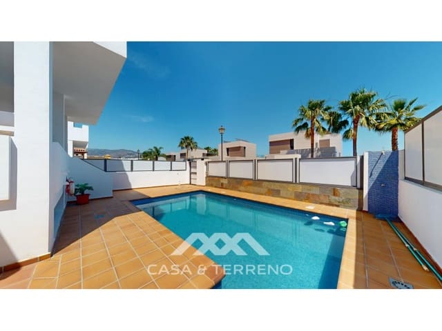 5 soverom Villa til salgs i Torre del Mar, Vélez-Málaga med svømmebasseng garasje - € 745 000 (Ref: 9873206)