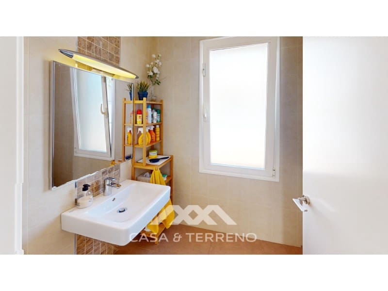 5 soverom Villa til salgs i Torre del Mar med svømmebasseng garasje - € 745 000 (Ref: 9873206)