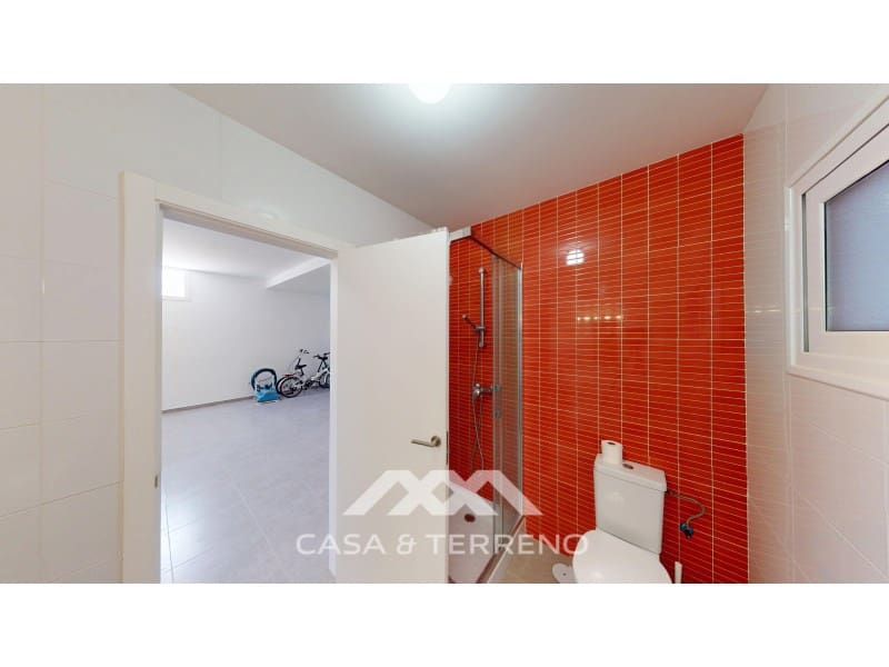 5 soverom Villa til salgs i Torre del Mar med svømmebasseng garasje - € 745 000 (Ref: 9873206)