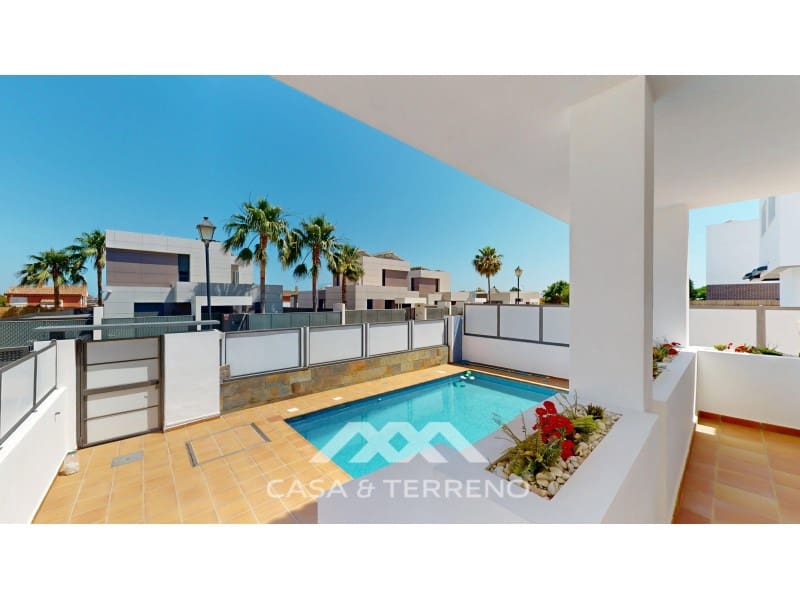 5 soverom Villa til salgs i Torre del Mar med svømmebasseng garasje - € 745 000 (Ref: 9873206)