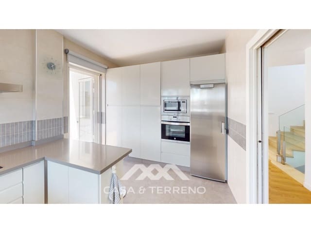 5 soverom Villa til salgs i Torre del Mar, Vélez-Málaga med svømmebasseng garasje - € 745 000 (Ref: 9873206)