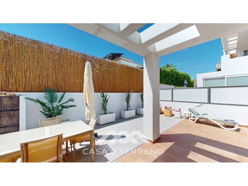 5 soverom Villa til salgs i Torre del Mar med svømmebasseng garasje - € 745 000 (Ref: 9873206)