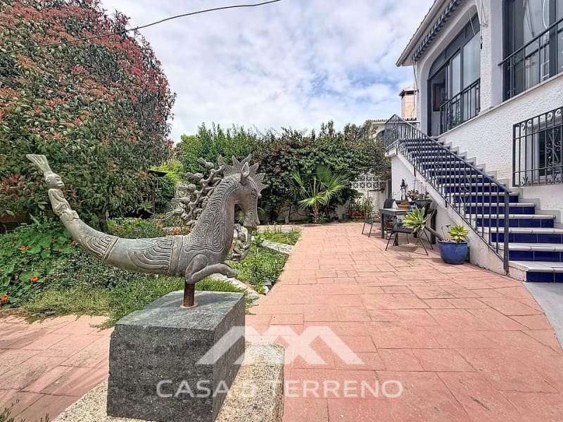 3 slaapkamer Villa te koop in Caleta de Velez met zwembad garage - € 595.000 (Ref: 9876036)