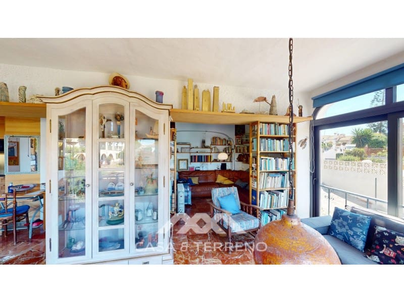 3 slaapkamer Villa te koop in Caleta de Velez met zwembad garage - € 595.000 (Ref: 9876036)