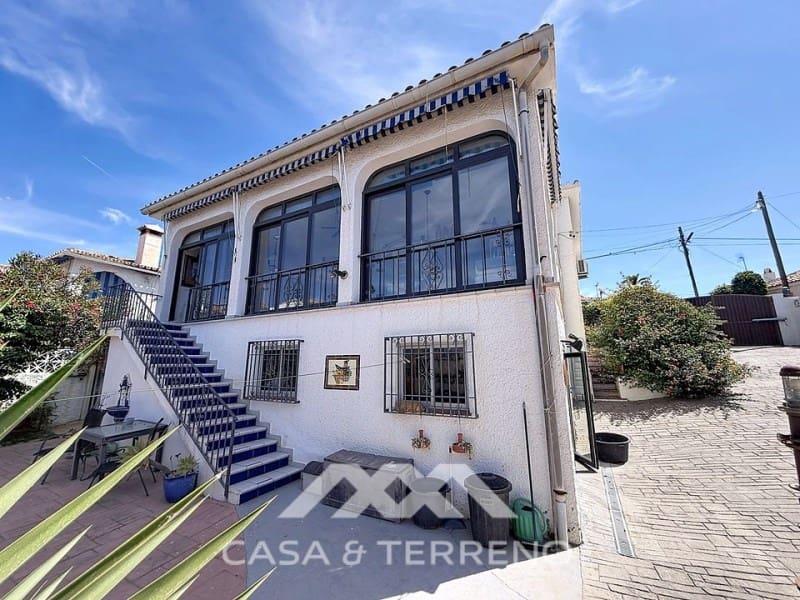3 slaapkamer Villa te koop in Caleta de Velez met zwembad garage - € 595.000 (Ref: 9876036)