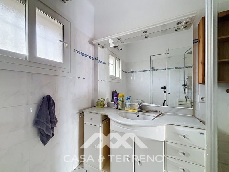 3 bedroom Villa for sale in Caleta de Velez with pool garage - € 549,000 (Ref: 9876036)