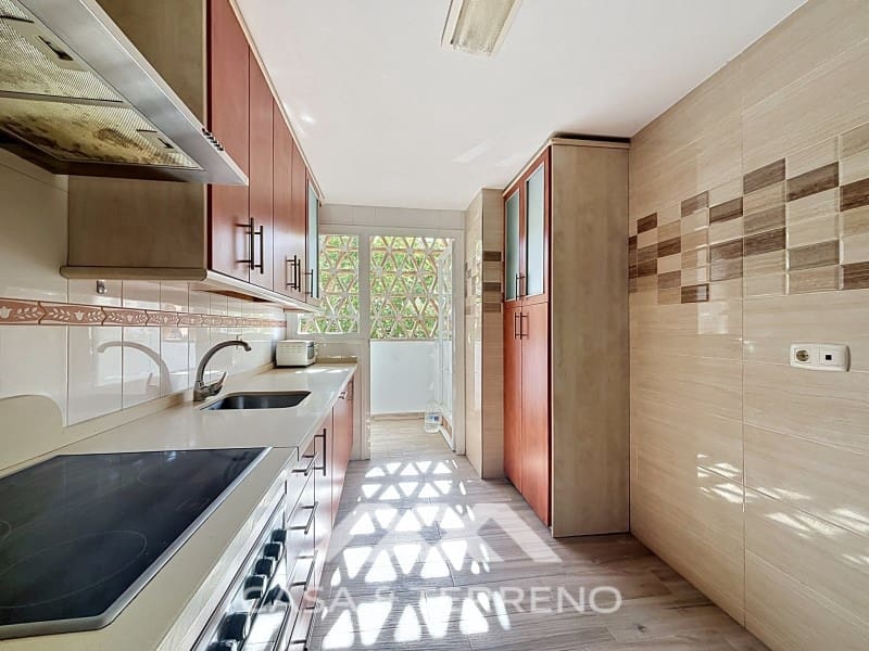 4 bedroom Apartment for sale in Caleta de Velez with garage - € 370,000 (Ref: 9884463)