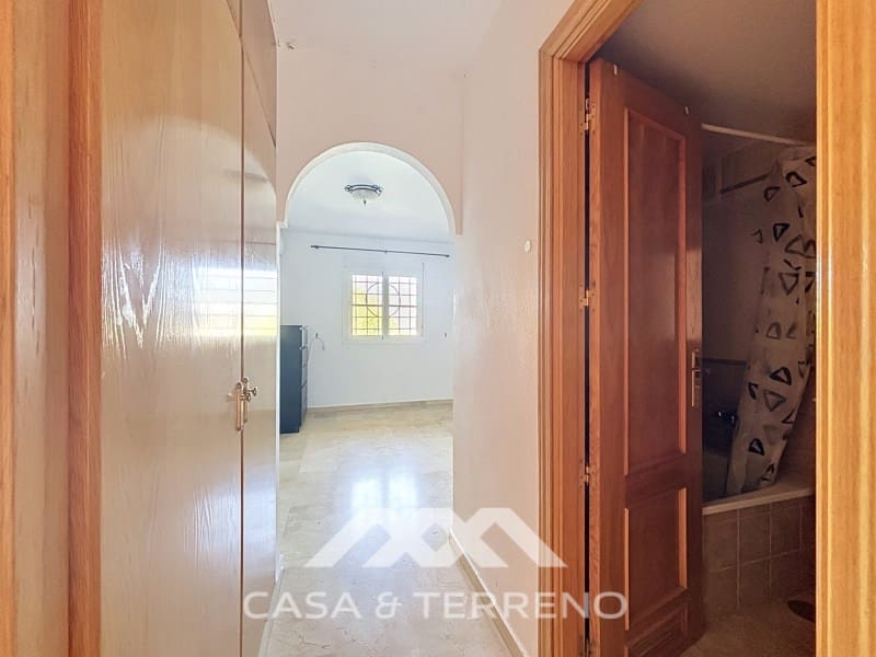 4 bedroom Apartment for sale in Caleta de Velez with garage - € 370,000 (Ref: 9884463)