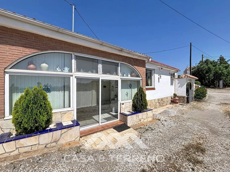 2 bedroom Villa for sale in Torrox-Costa with pool garage - € 399,000 (Ref: 9884464)