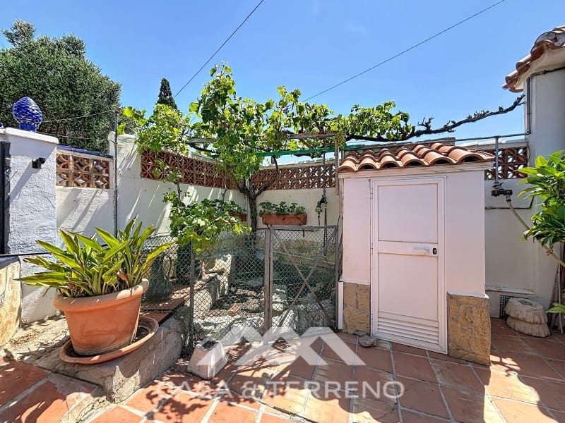 2 bedroom Villa for sale in Torrox-Costa with pool garage - € 399,000 (Ref: 9884464)