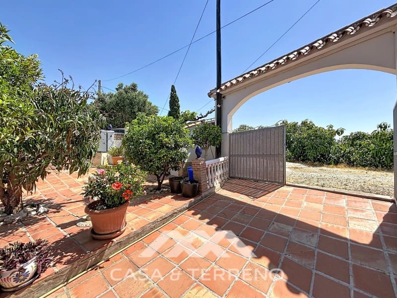 2 bedroom Villa for sale in Torrox-Costa with pool garage - € 399,000 (Ref: 9884464)