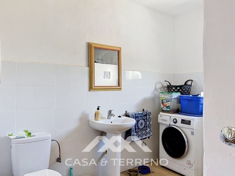 Chalet de 4 habitaciones en Canillas de Aceituno en venta - 449.000 € (Ref: 9884465)