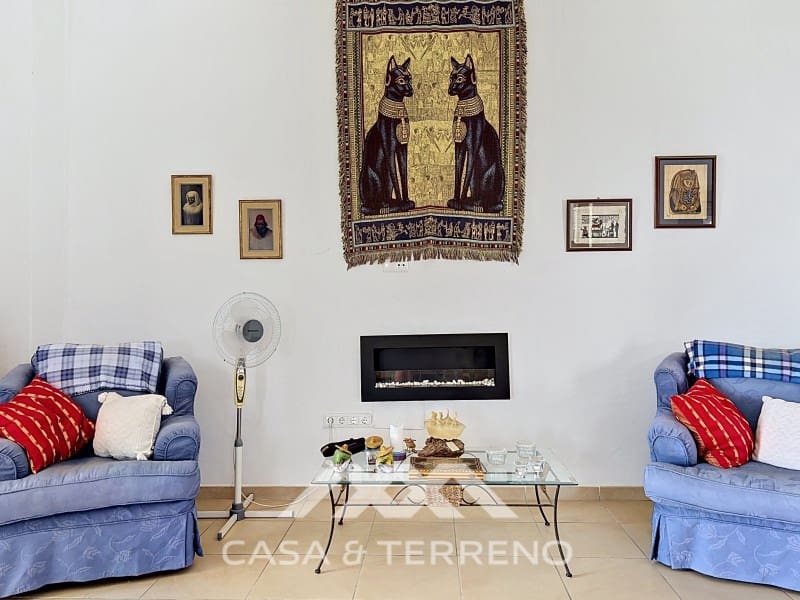Chalet de 4 habitaciones en Canillas de Aceituno en venta - 449.000 € (Ref: 9884465)