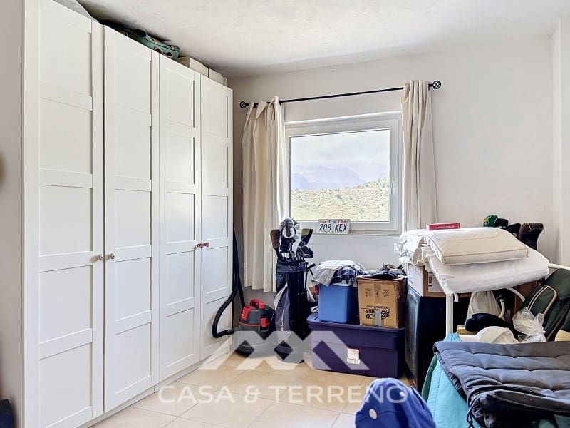 Chalet de 4 habitaciones en Canillas de Aceituno en venta - 449.000 € (Ref: 9884465)