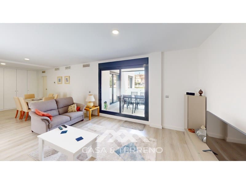 4 bedroom Apartment for sale in Caleta de Velez - € 515,000 (Ref: 9887987)