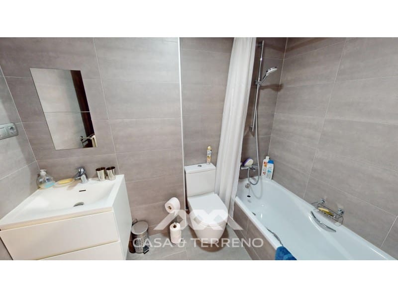 4 bedroom Apartment for sale in Caleta de Velez - € 515,000 (Ref: 9887987)