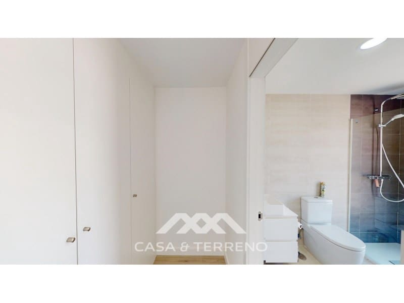 4 bedroom Apartment for sale in Caleta de Velez - € 515,000 (Ref: 9887987)